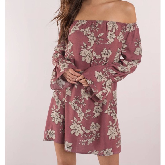 TOBI Off the Shoulder Shift Dress - Picture 2 of 3